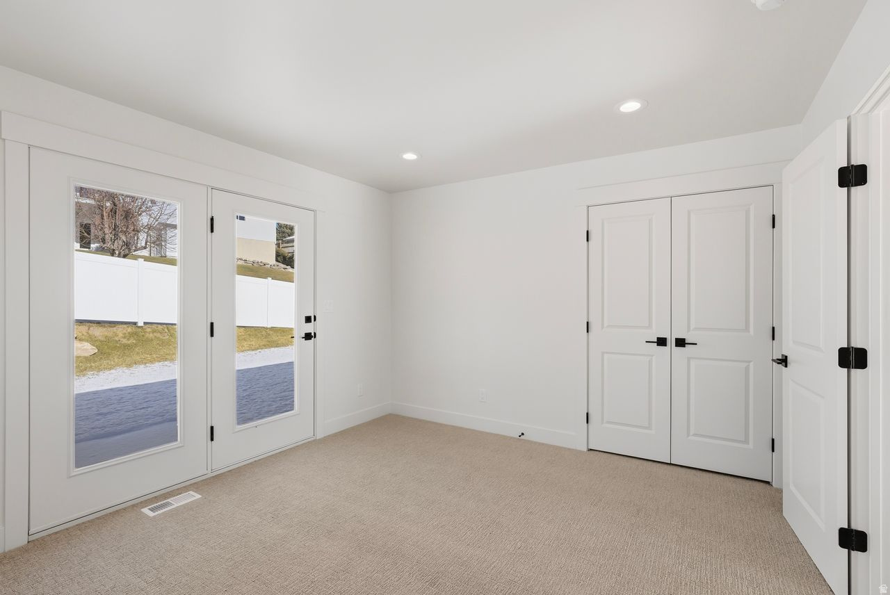 VALLEY HILLS ESTATES - Residential