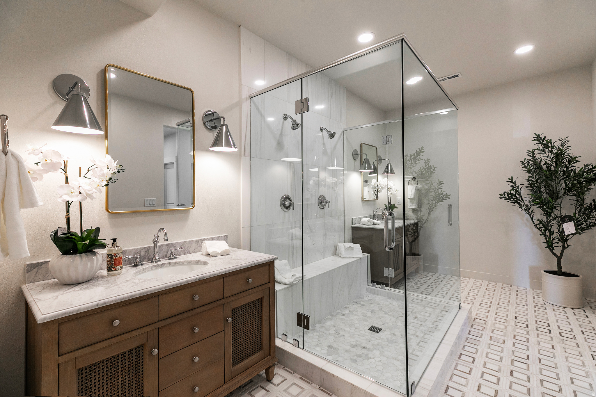 VALLEY HILLS ESTATES - Residential