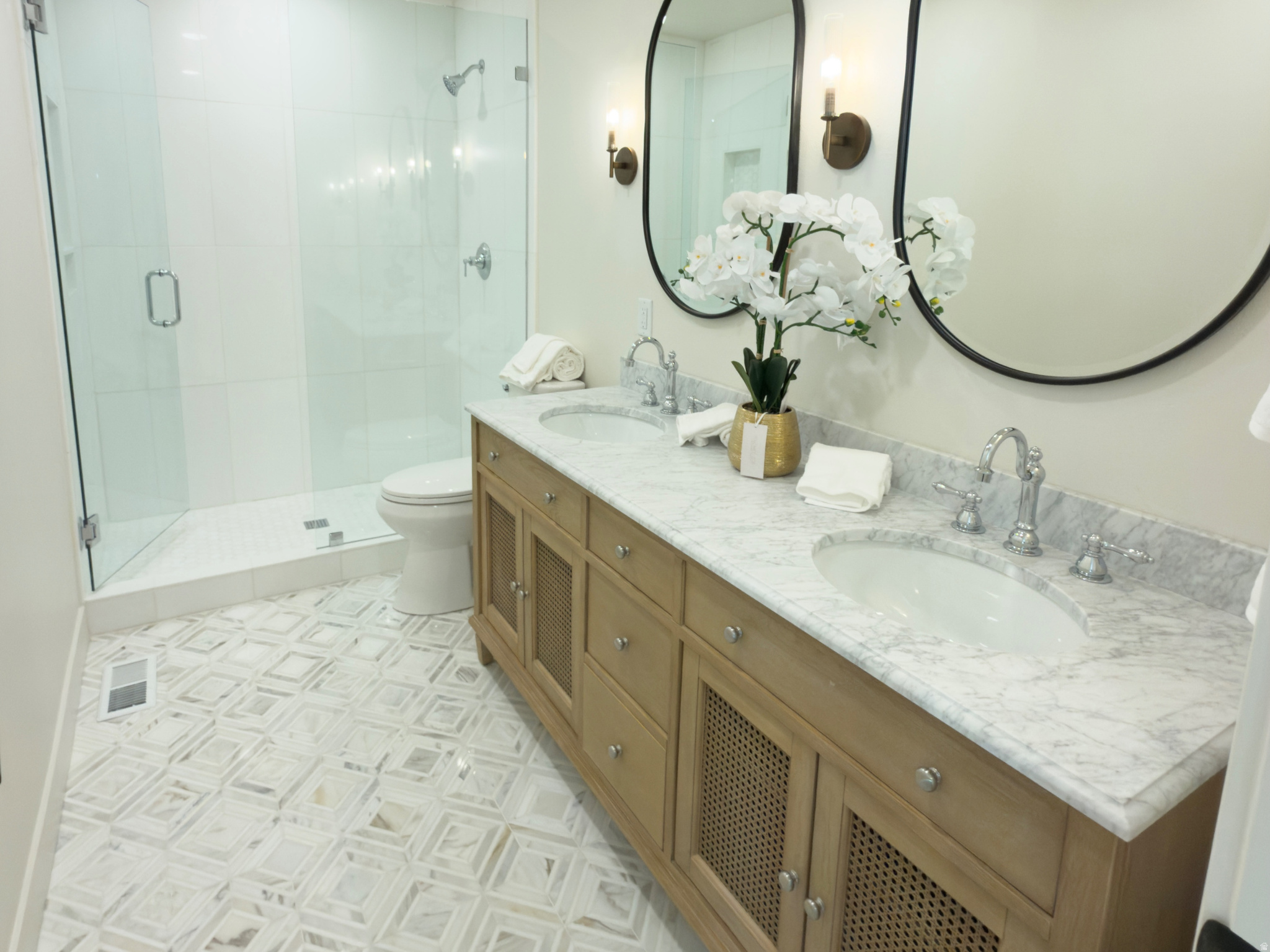 VALLEY HILLS ESTATES - Residential