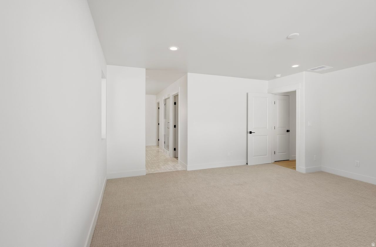 VALLEY HILLS ESTATES - Residential