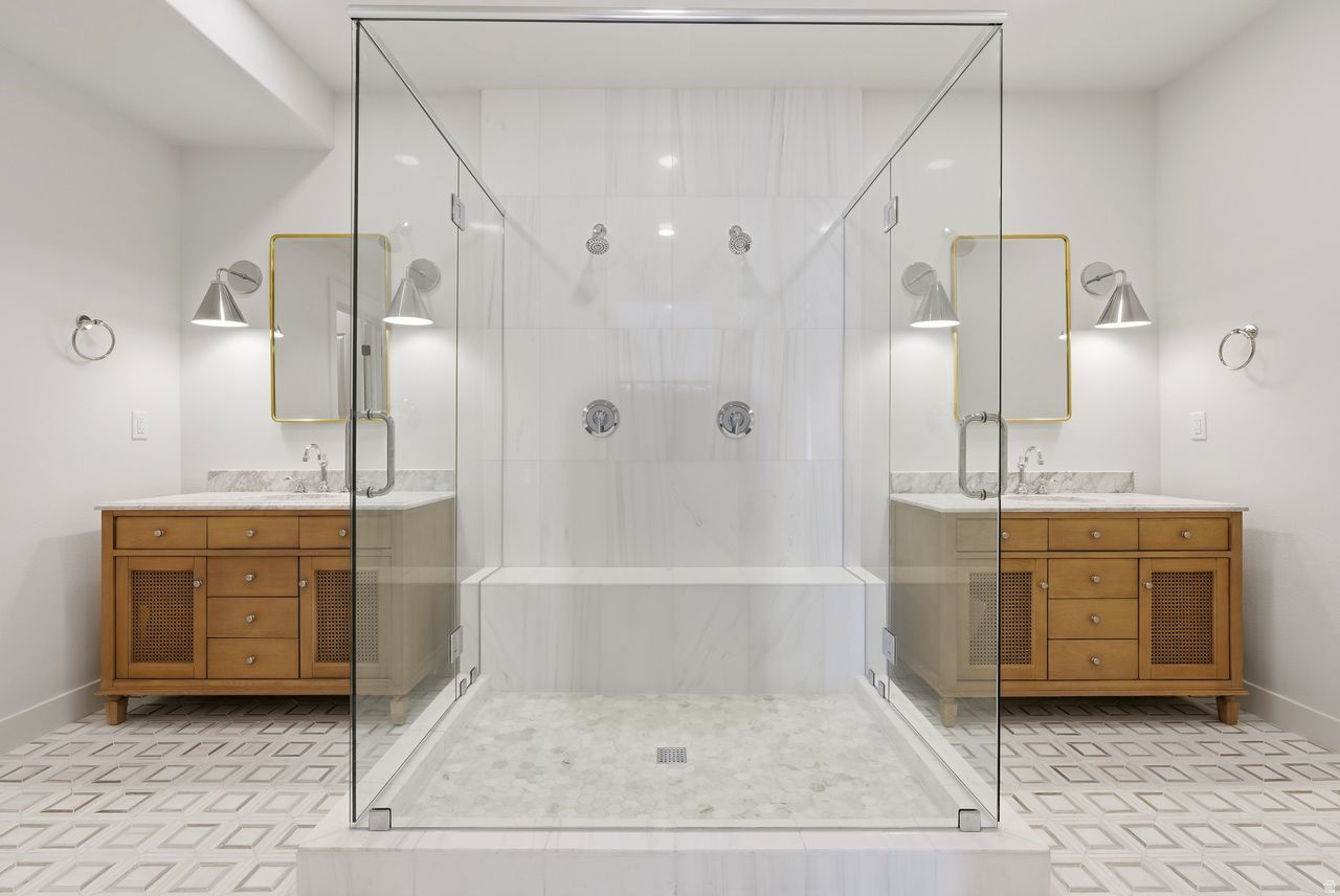 VALLEY HILLS ESTATES - Residential