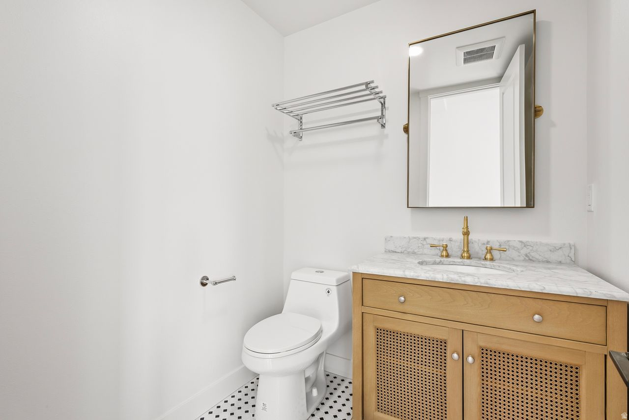 VALLEY HILLS ESTATES - Residential