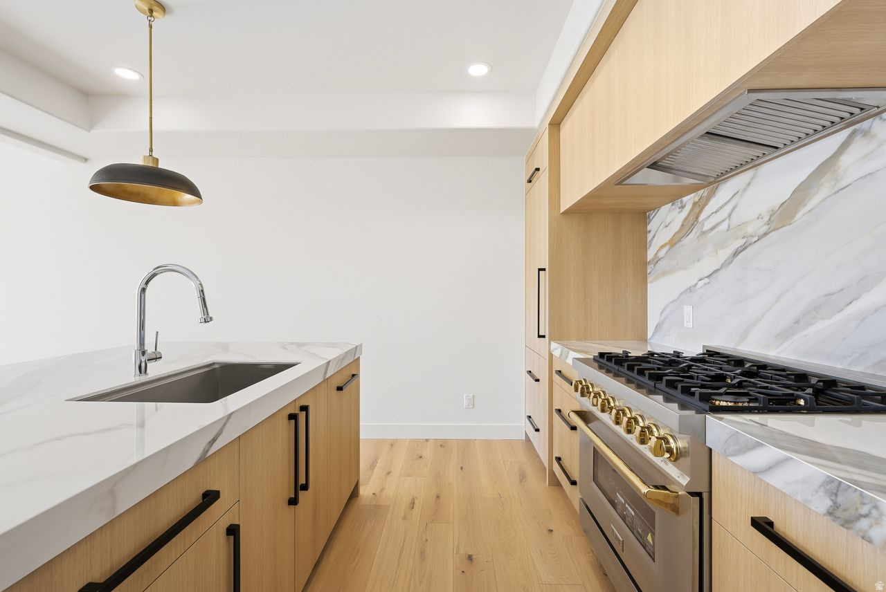 VALLEY HILLS ESTATES - Residential