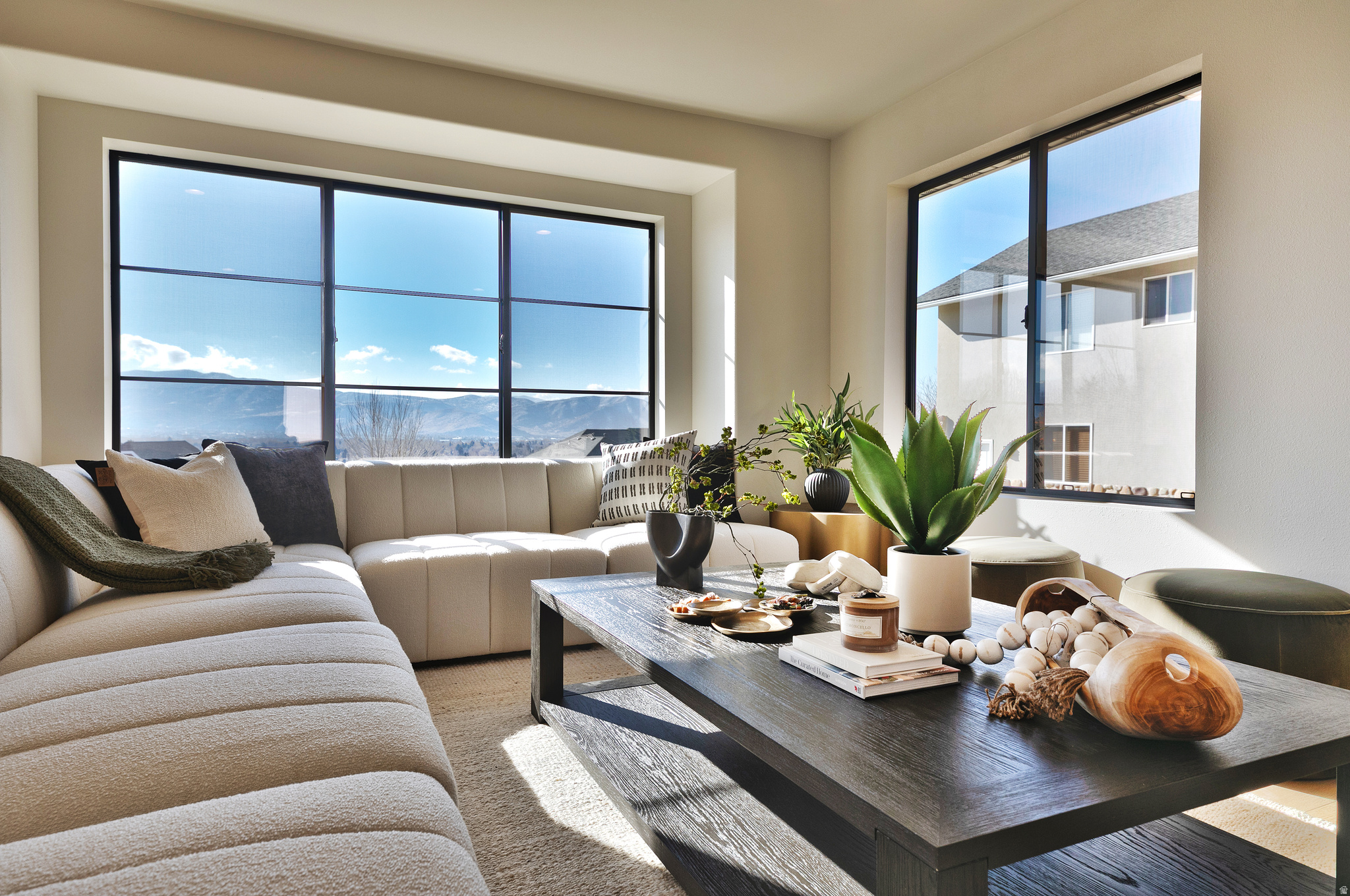 VALLEY HILLS ESTATES - Residential