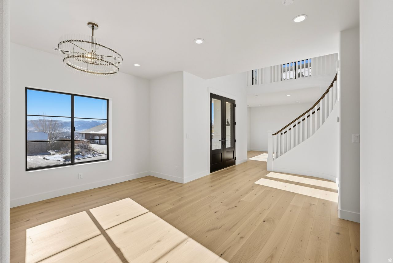 VALLEY HILLS ESTATES - Residential