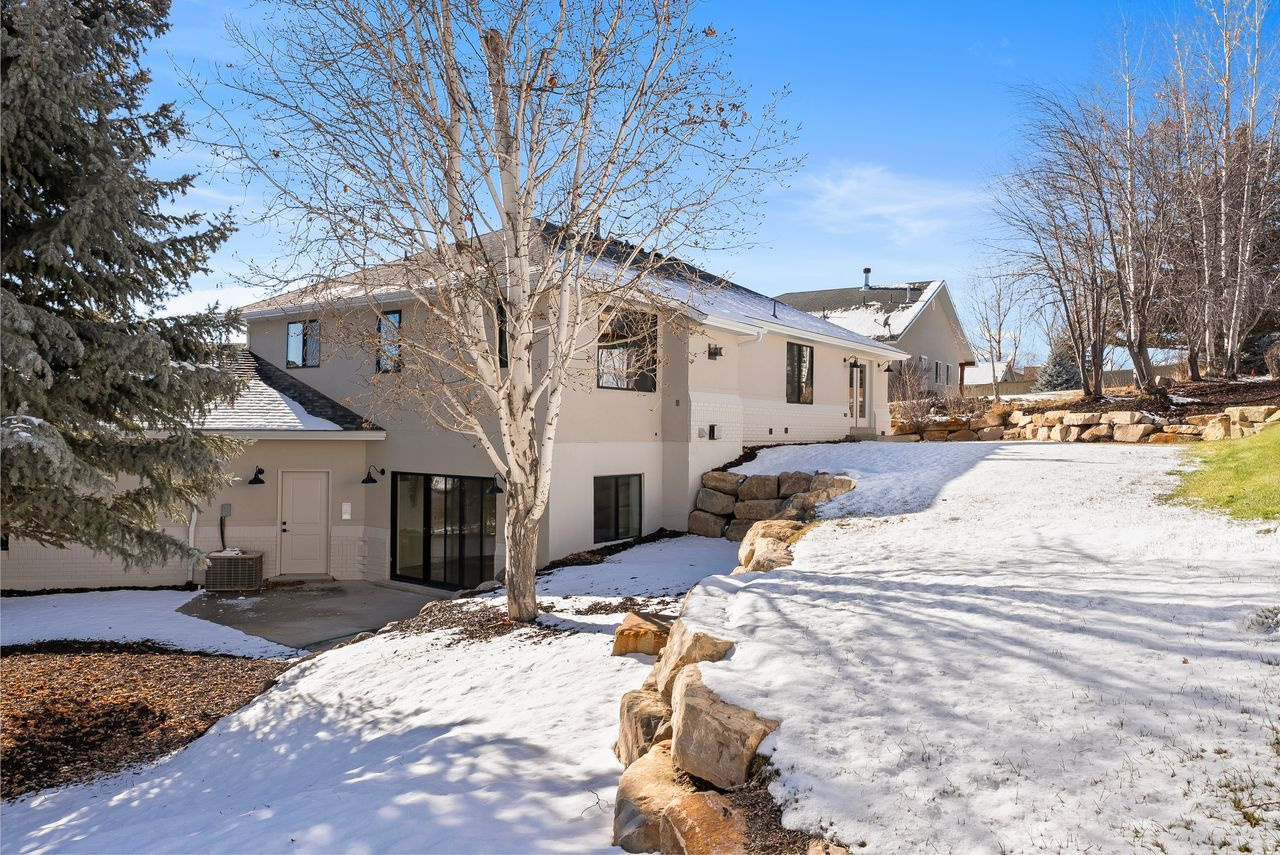 VALLEY HILLS ESTATES - Residential