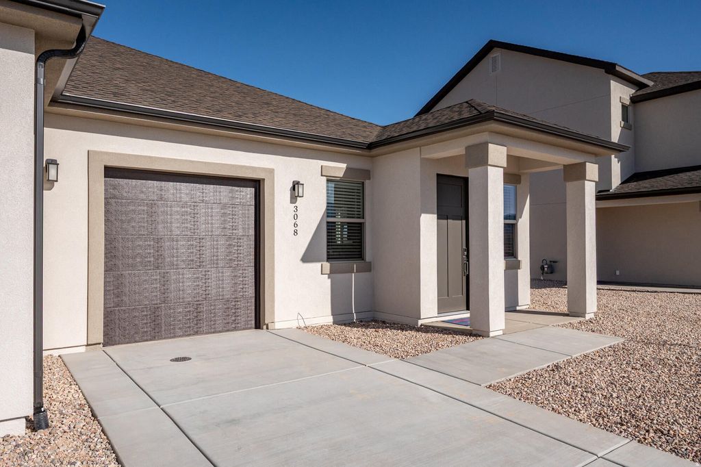 Photo of 2952 W RUNWAY DR, Cedar City, UT 84720 (MLS # 2148514)