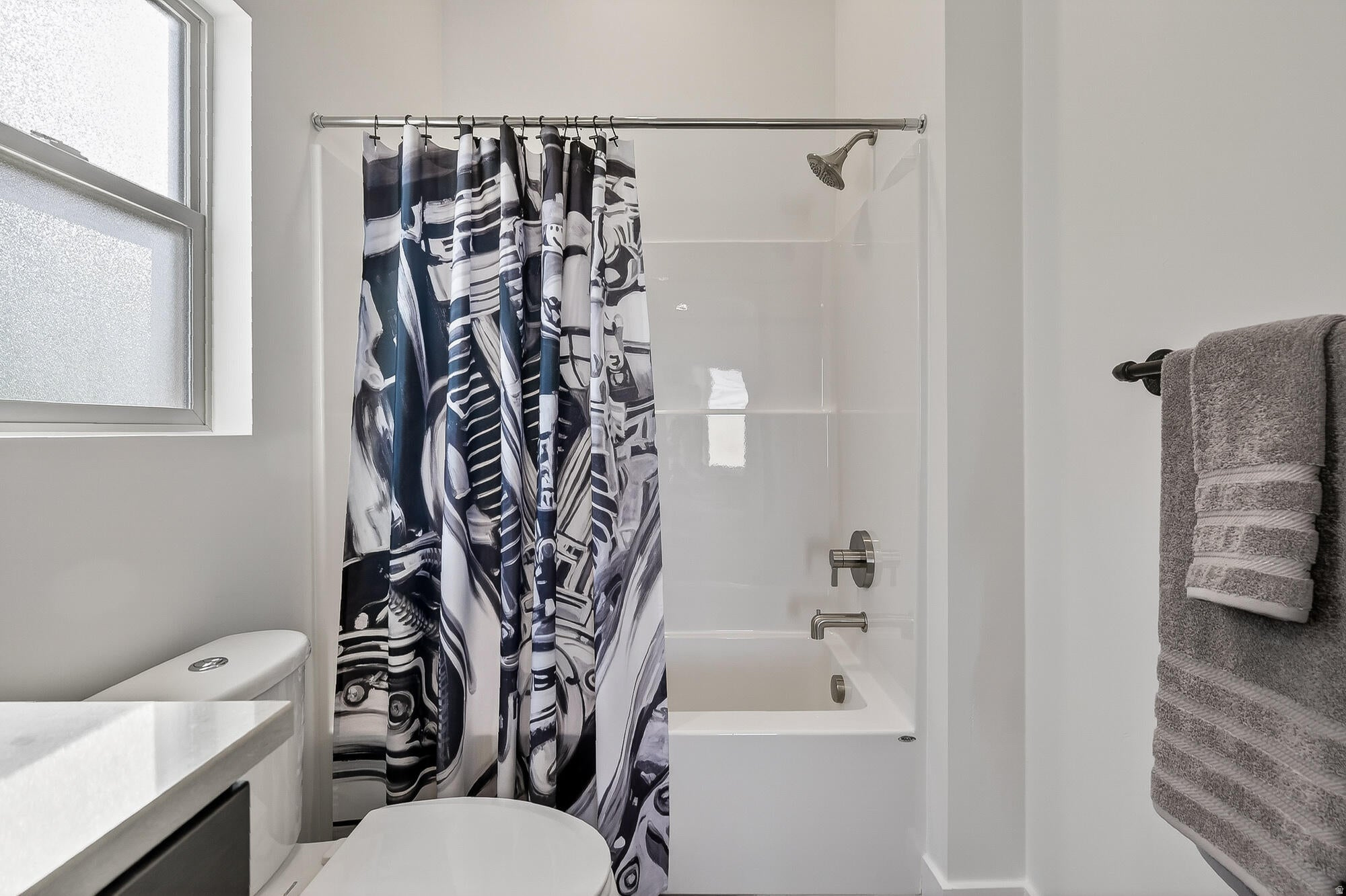 SKY VIEW ESTATES - Residential Income