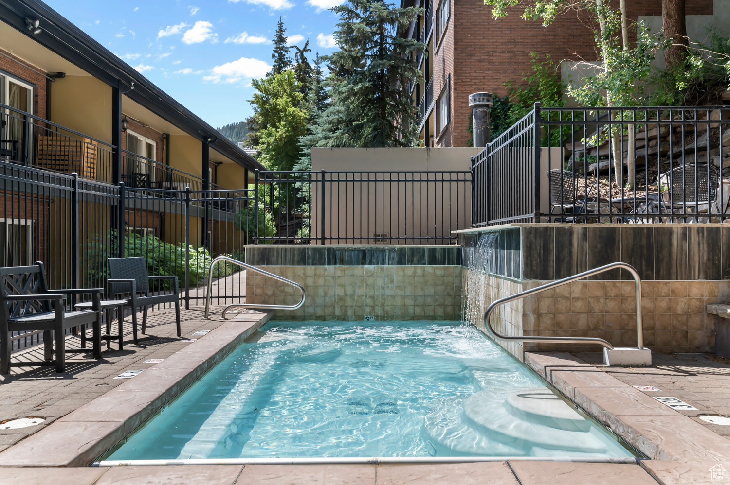 TREASURE MOUNTAIN - Residential