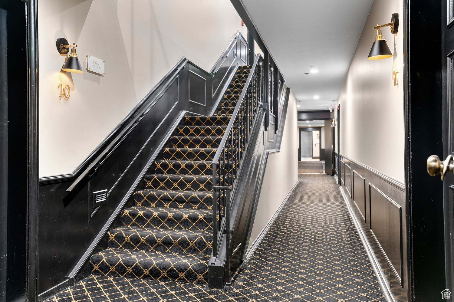 TREASURE MOUNTAIN - Residential