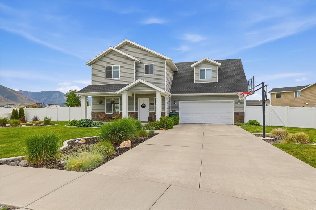 Photo of 1304 W 3260 S, Nibley, UT 84321 (MLS # 2179210)