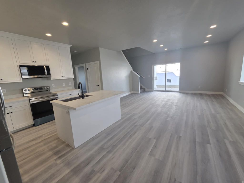 Photo of 1152 W 1000 S, Payson, UT 84651 (MLS # 2130384)