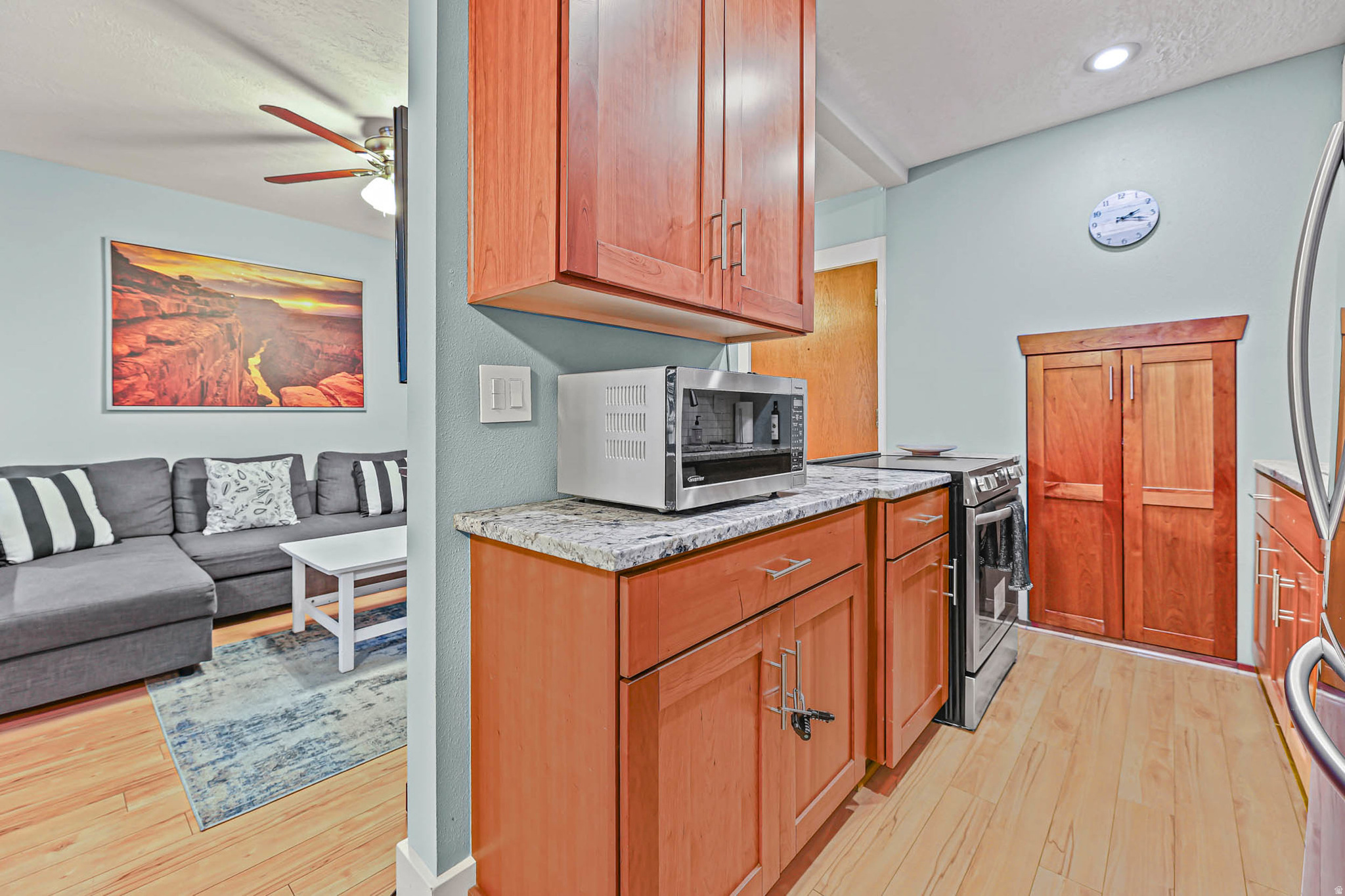 OXFORD MANOR - Residential