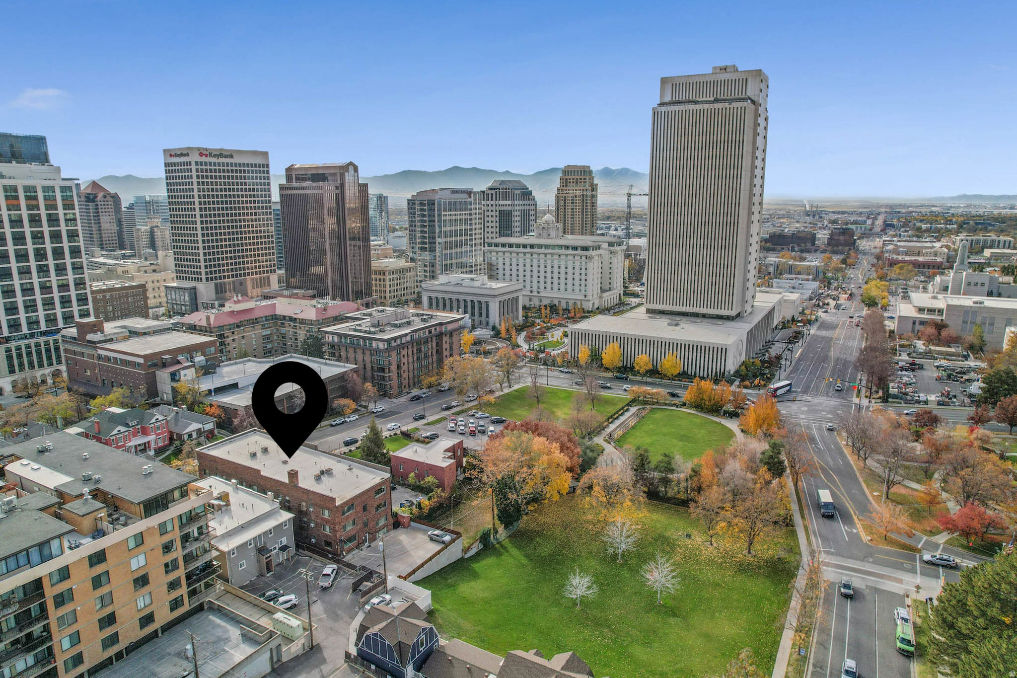 OXFORD MANOR - Residential