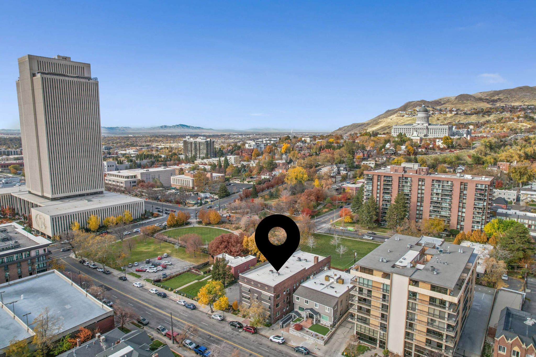 OXFORD MANOR - Residential