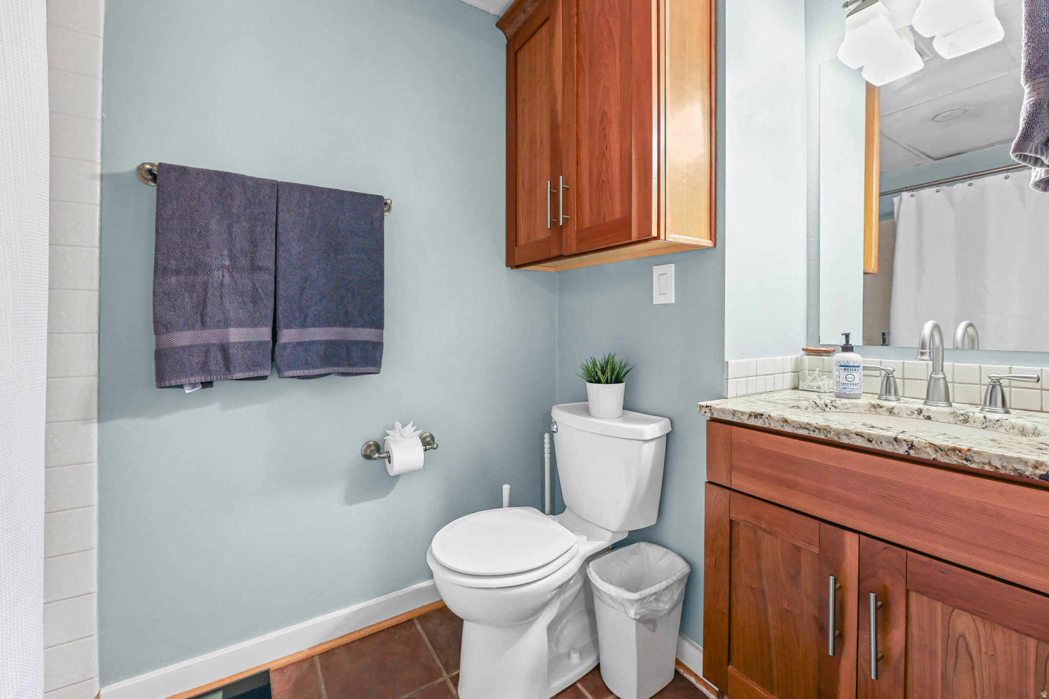 OXFORD MANOR - Residential