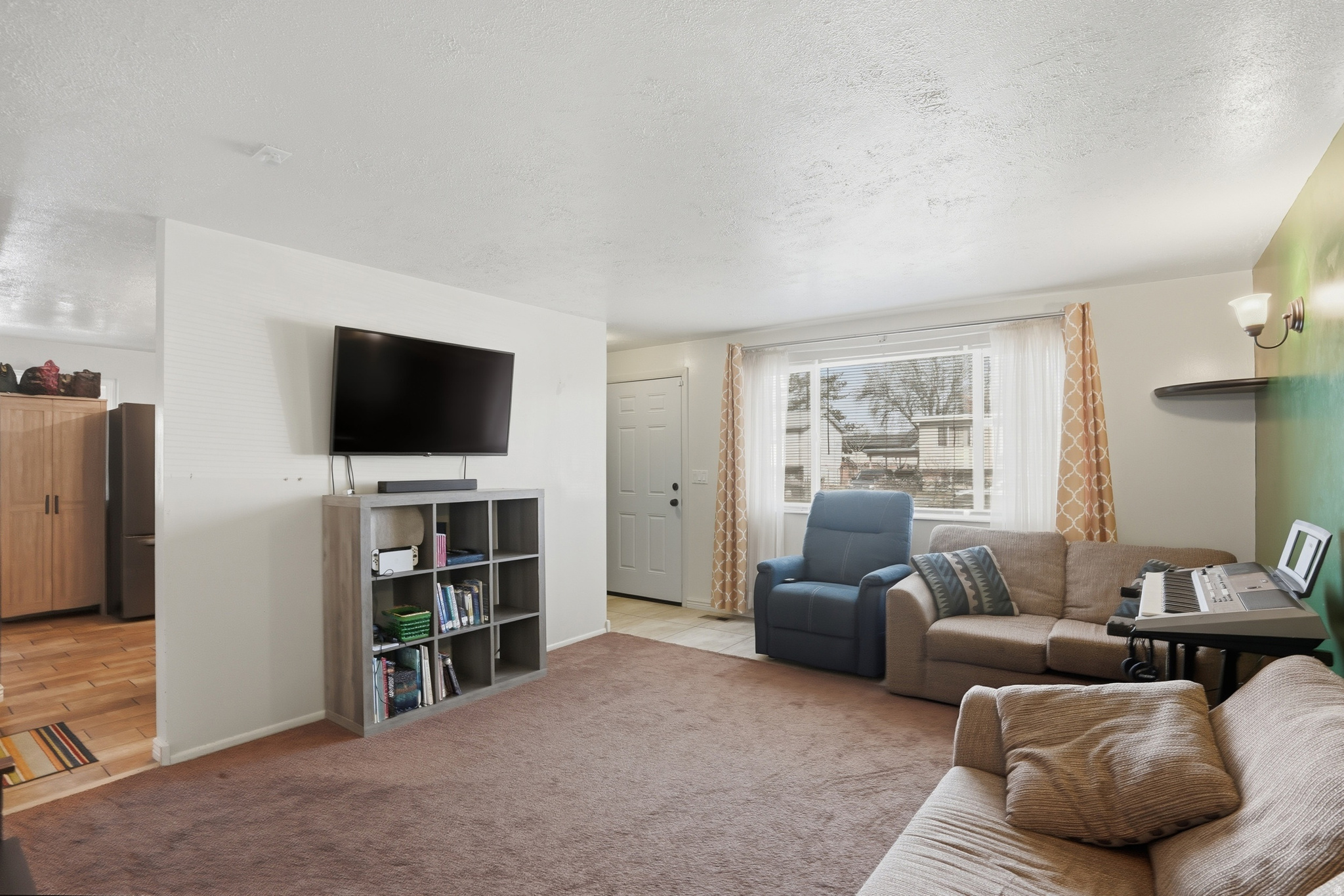 LYNNWOOD ACR - Residential