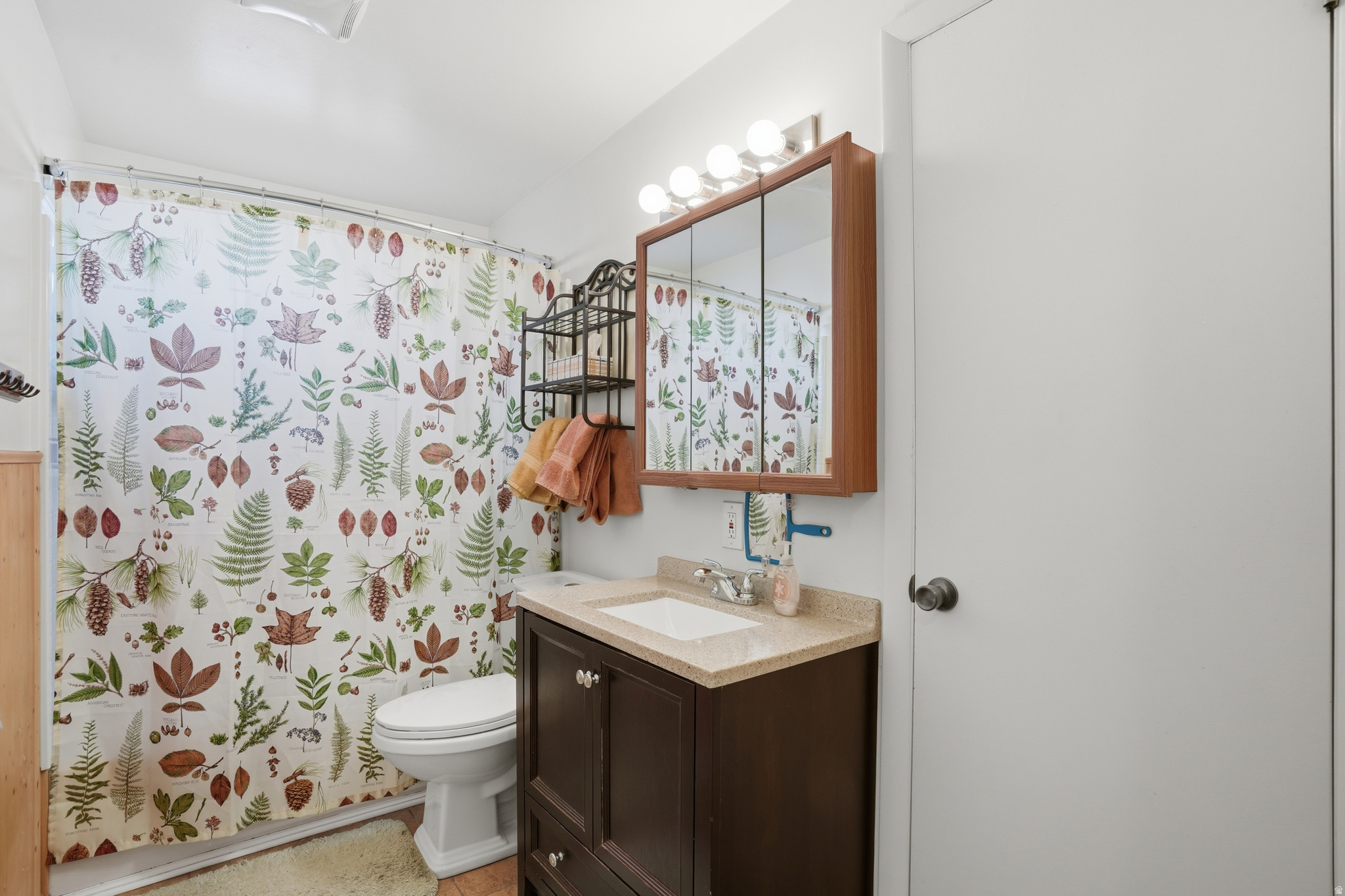 LYNNWOOD ACR - Residential