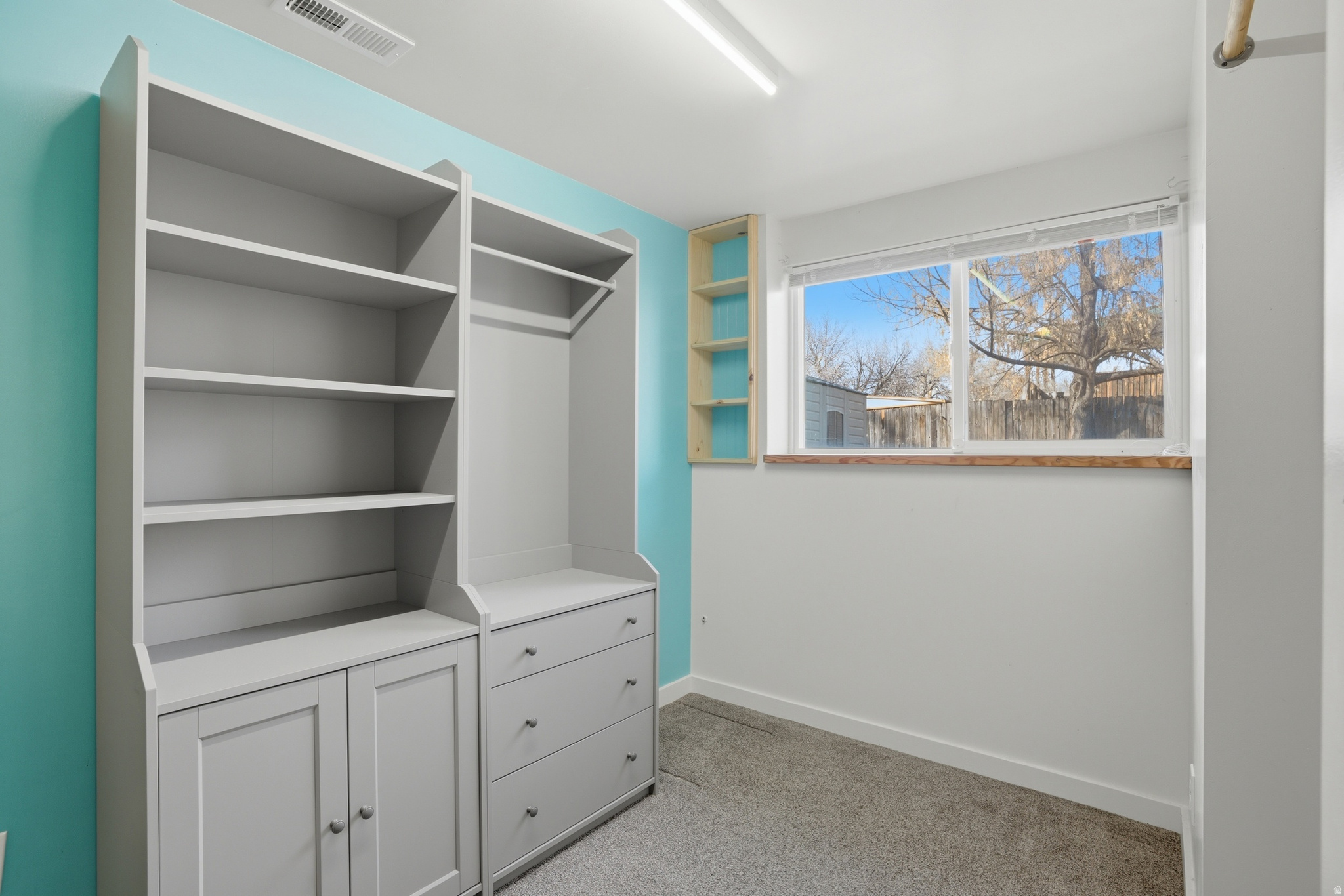 LYNNWOOD ACR - Residential