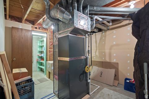 Tiny photo for 5491 JANETTE AVE, West Valley City, UT 84120 (MLS # 2119822)