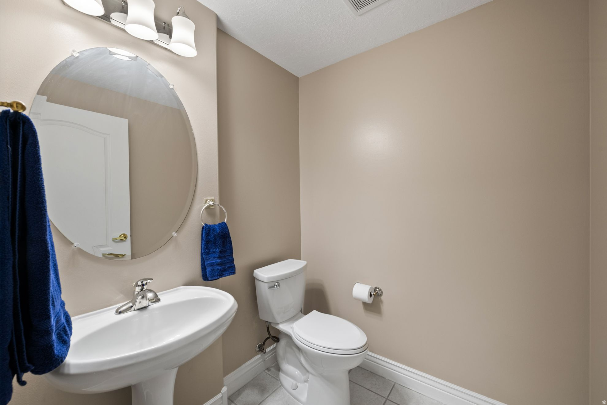 PRESIDENTIAL CLUB - Residential