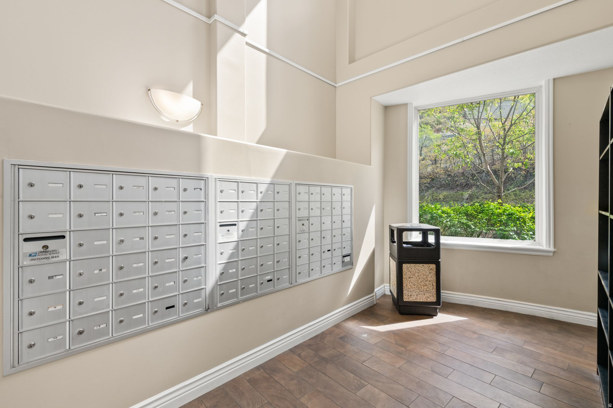 PRESIDENTIAL CLUB - Residential