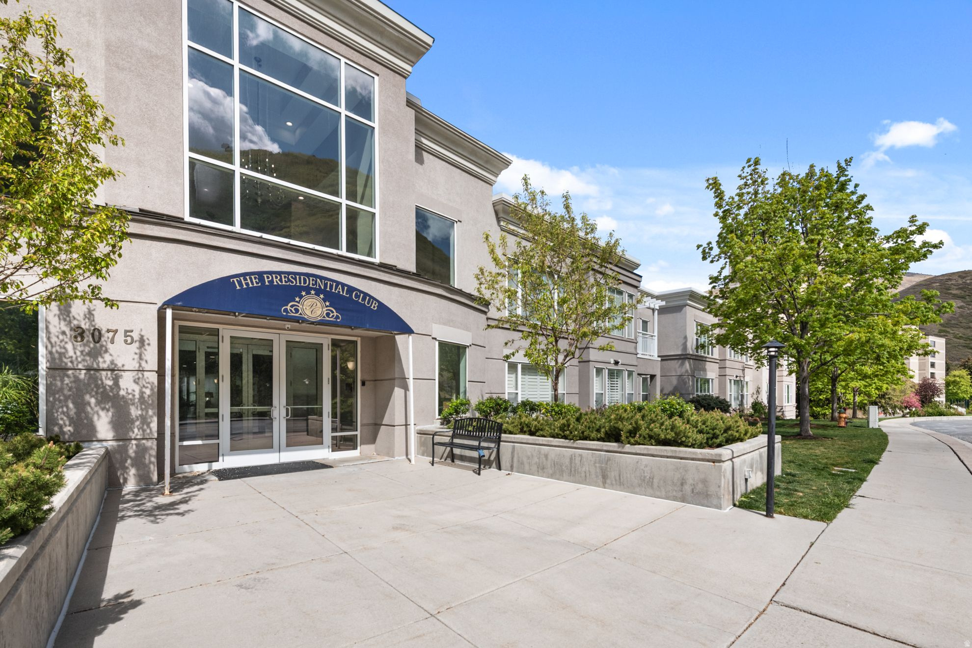 PRESIDENTIAL CLUB - Residential