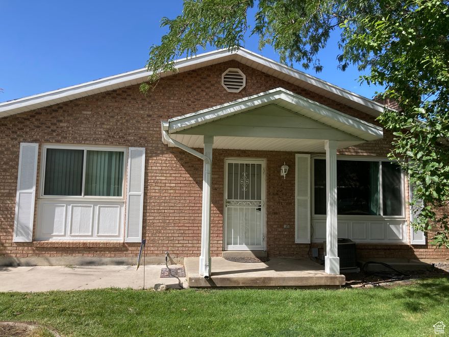 This beautiful, well-cared for condominium sits in one of the nicest spots in Canyon Park. It faces a beautiful landscaped common area. The community pool is close and well maintained. The downstairs bathroom was recently remodeled, new vinyl windows and a water softener were added 2 years ago, and most lighting fixtures and appliances are 5 years old or less. Recently upgraded interior and landscape including outlets, light switches, vents, doors and knobs. It has a large family room downstairs, 2 fireplaces, covered parking, mature trees, and a private fully-fenced patio. There is one covered parking space, and another space that is adjacent to the house. This condo is only attached to one other house, and is very quiet. Canyon Park is a peaceful, cozy location with friendly neighbors and lots of open space, but close to shopping, restaurants, and schools. The HOA covers garbage services, water, snow removal, lawn care, sprinkler maintenance, all pool costs, gas and electricity in the common areas, and outside maintenance of the buildings and grounds.