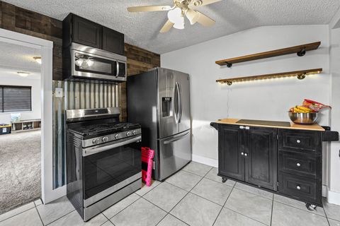 Tiny photo for 325 W PEACH St S, Grantsville, UT 84029 (MLS # 2148725)