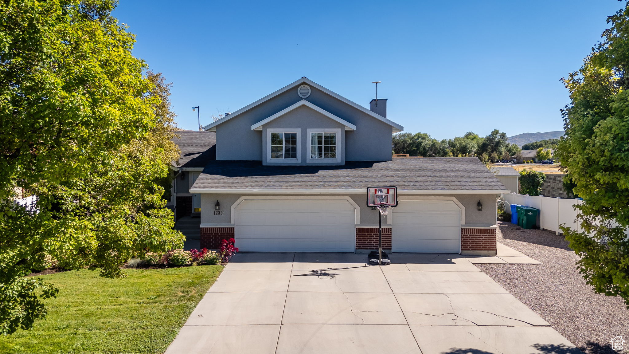 PHEASANT RIDGE - Residential