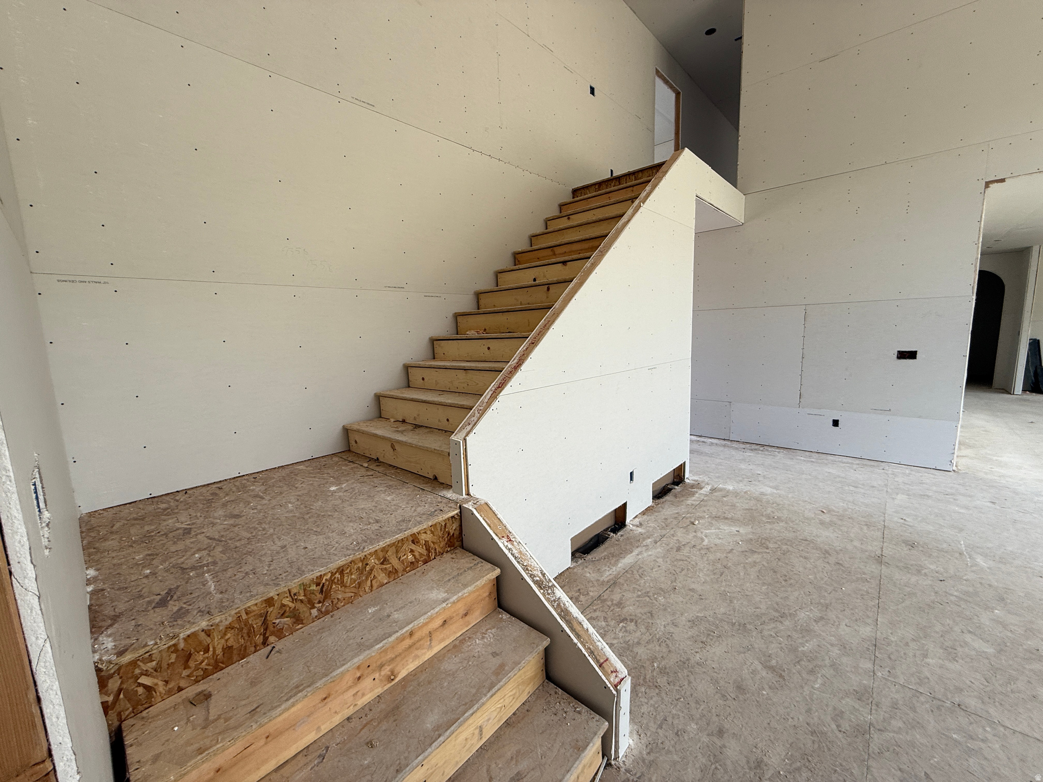 BELMONT EAST - Residential