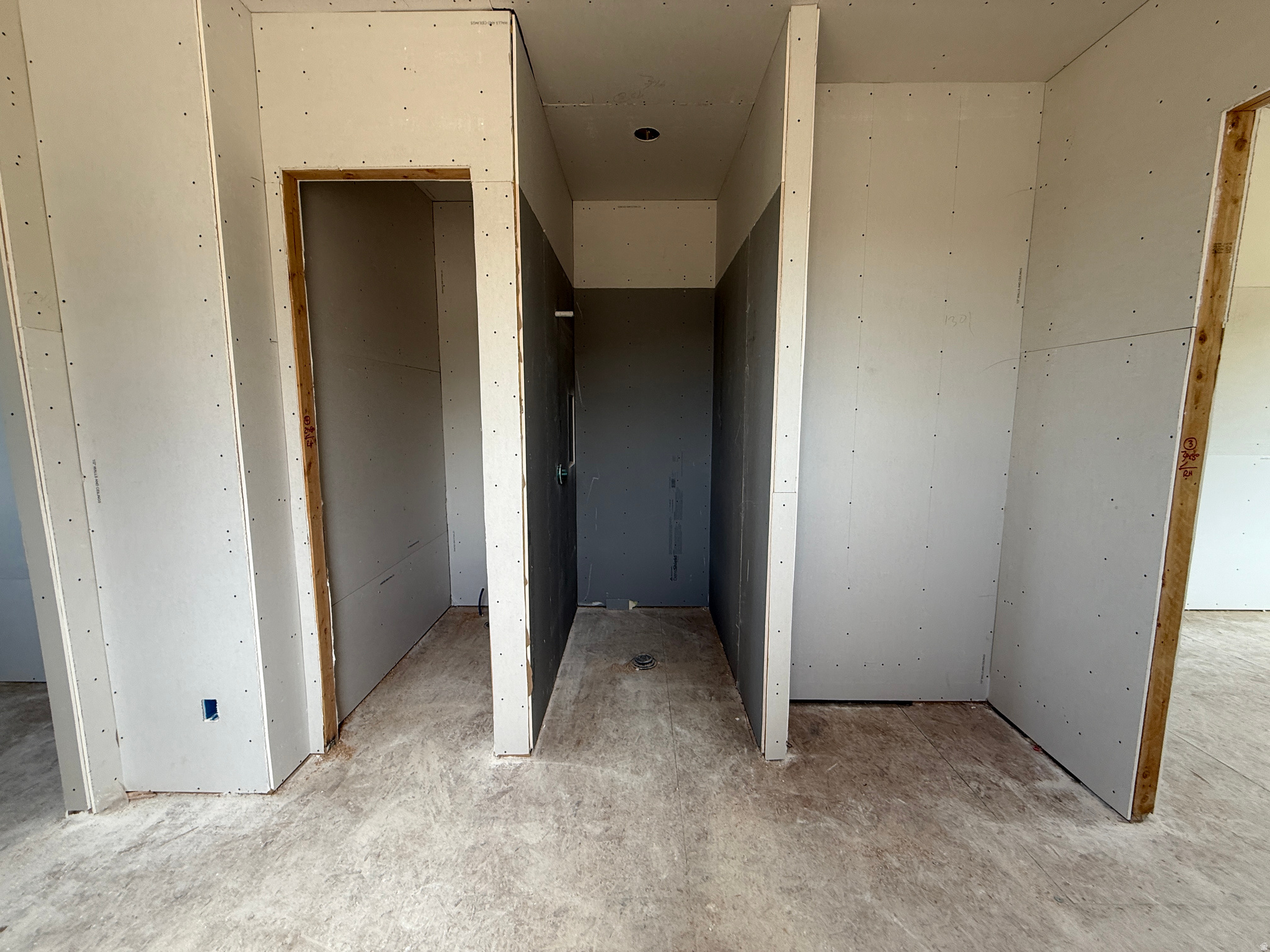 BELMONT EAST - Residential