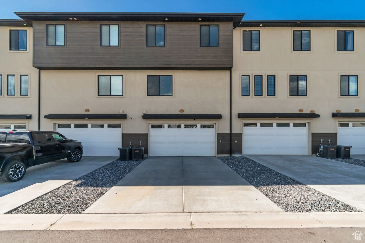 LAKESHORE LANDING - Residential
