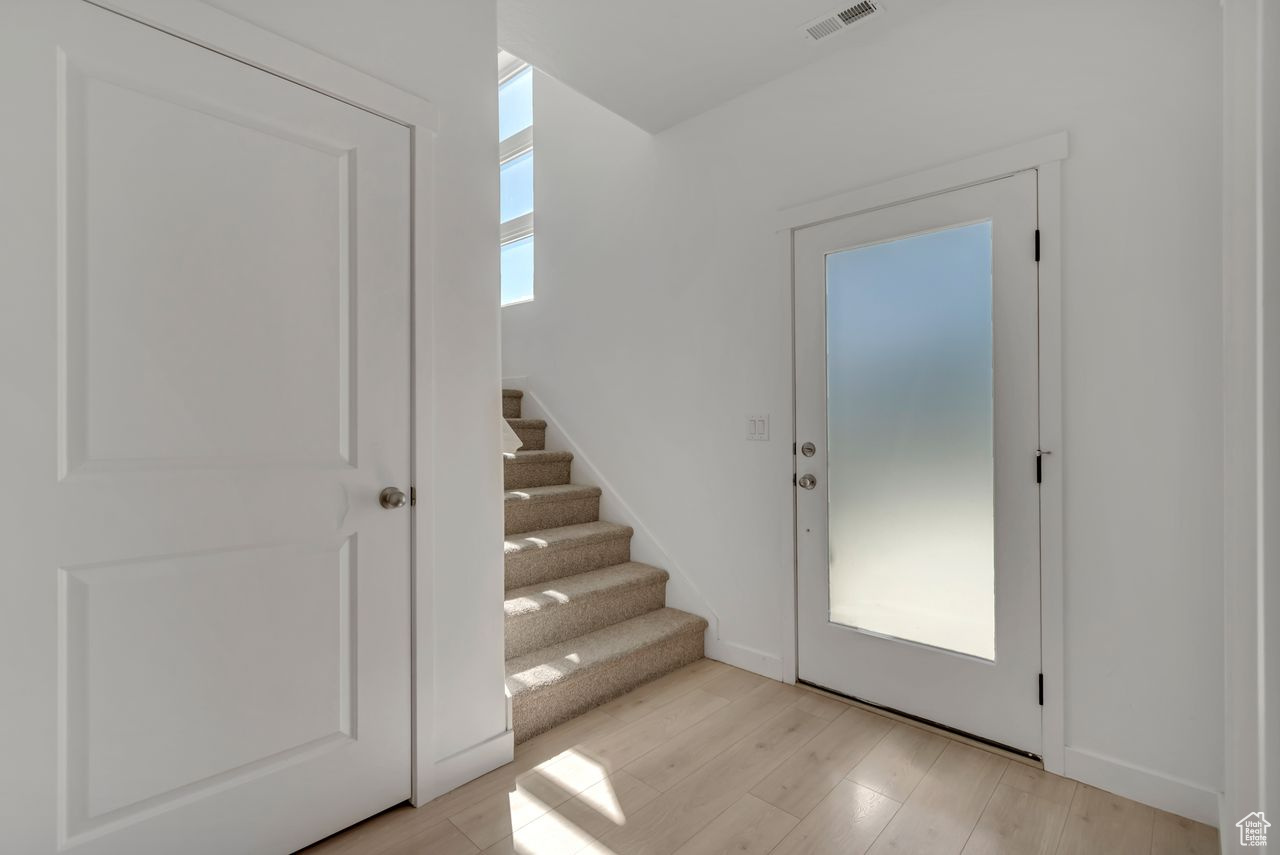 LAKESHORE LANDING - Residential