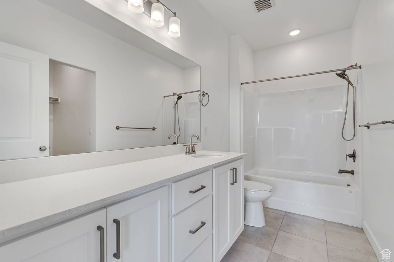 LAKESHORE LANDING - Residential