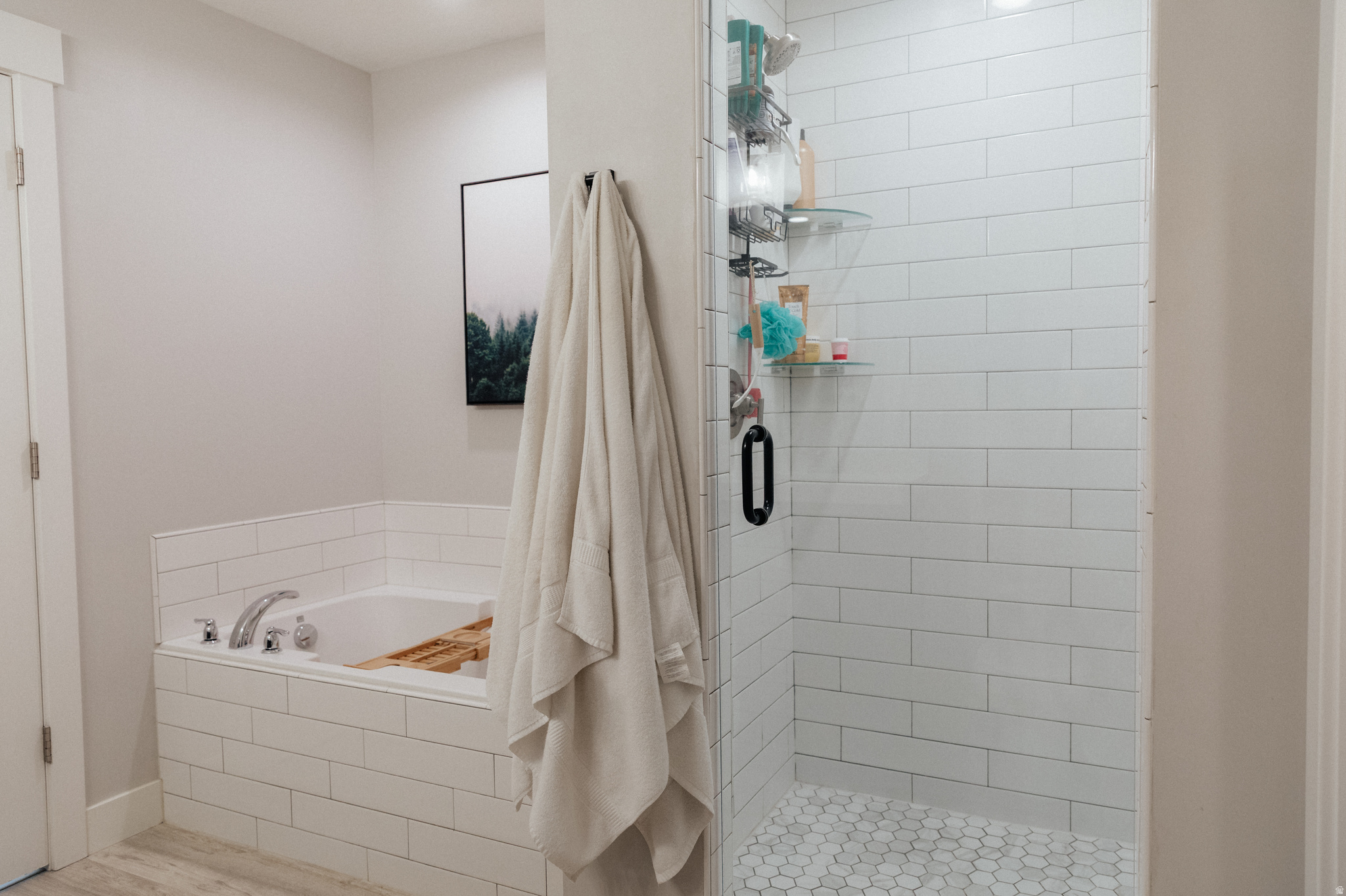 RESIDENCE ON PARK AV - Residential