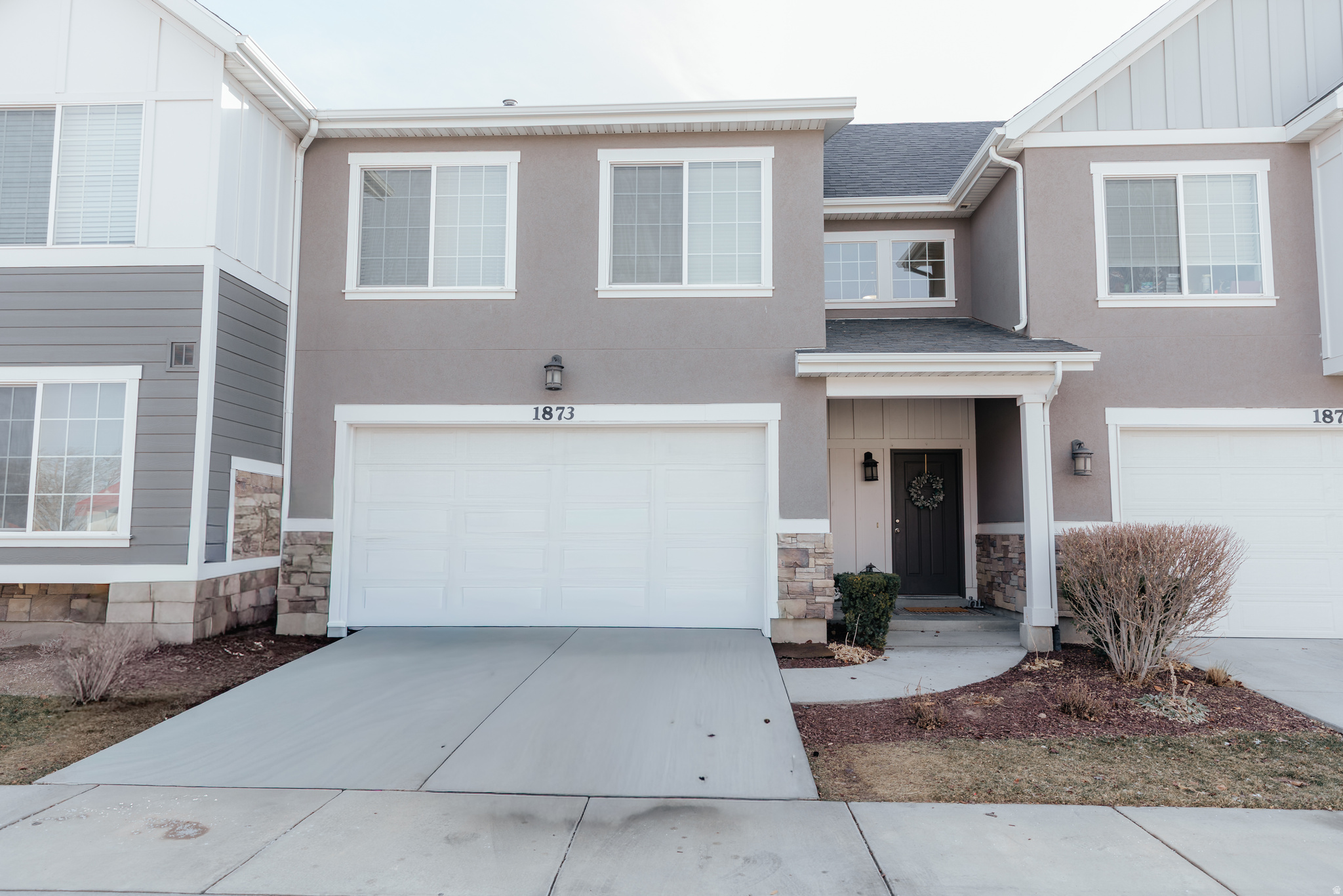 RESIDENCE ON PARK AV - Residential