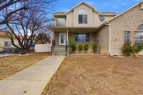 Photo of 2679 W BUILDERS DR S, Taylorsville, UT 84118 (MLS # 2127460)