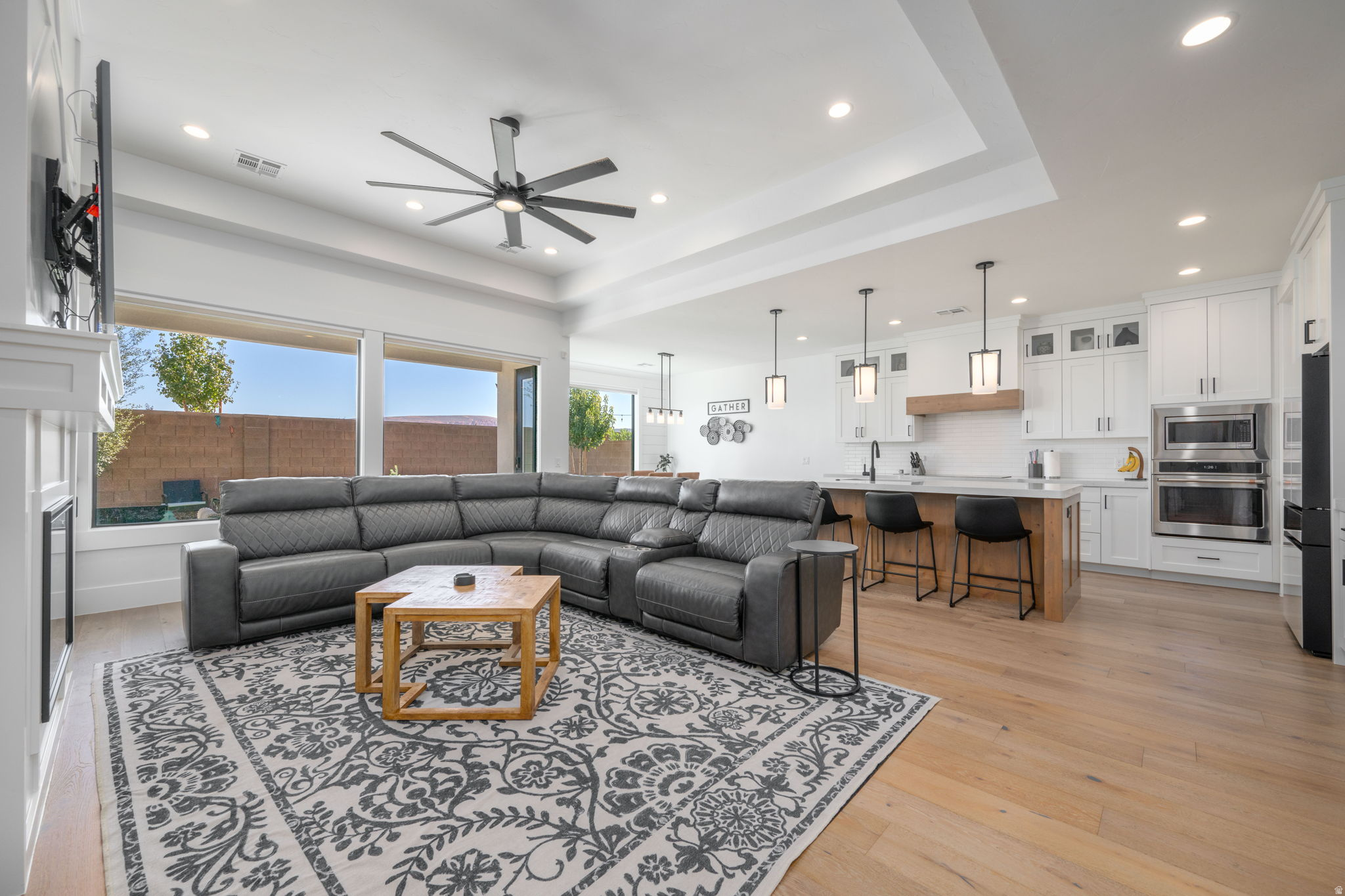 RED MESA AT SUNRISE VALLEY 1 - Residential