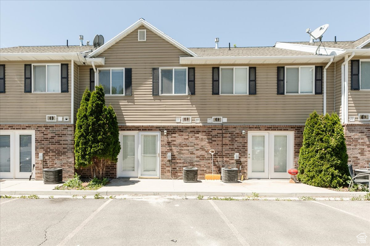 356 S 400, Logan, Utah image 26