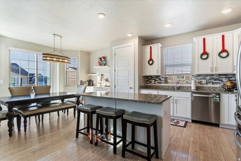 Tiny photo for 552 S 1525 W, Syracuse, UT 84075 (MLS # 2126441)