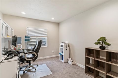 Tiny photo for 552 S 1525 W, Syracuse, UT 84075 (MLS # 2126441)