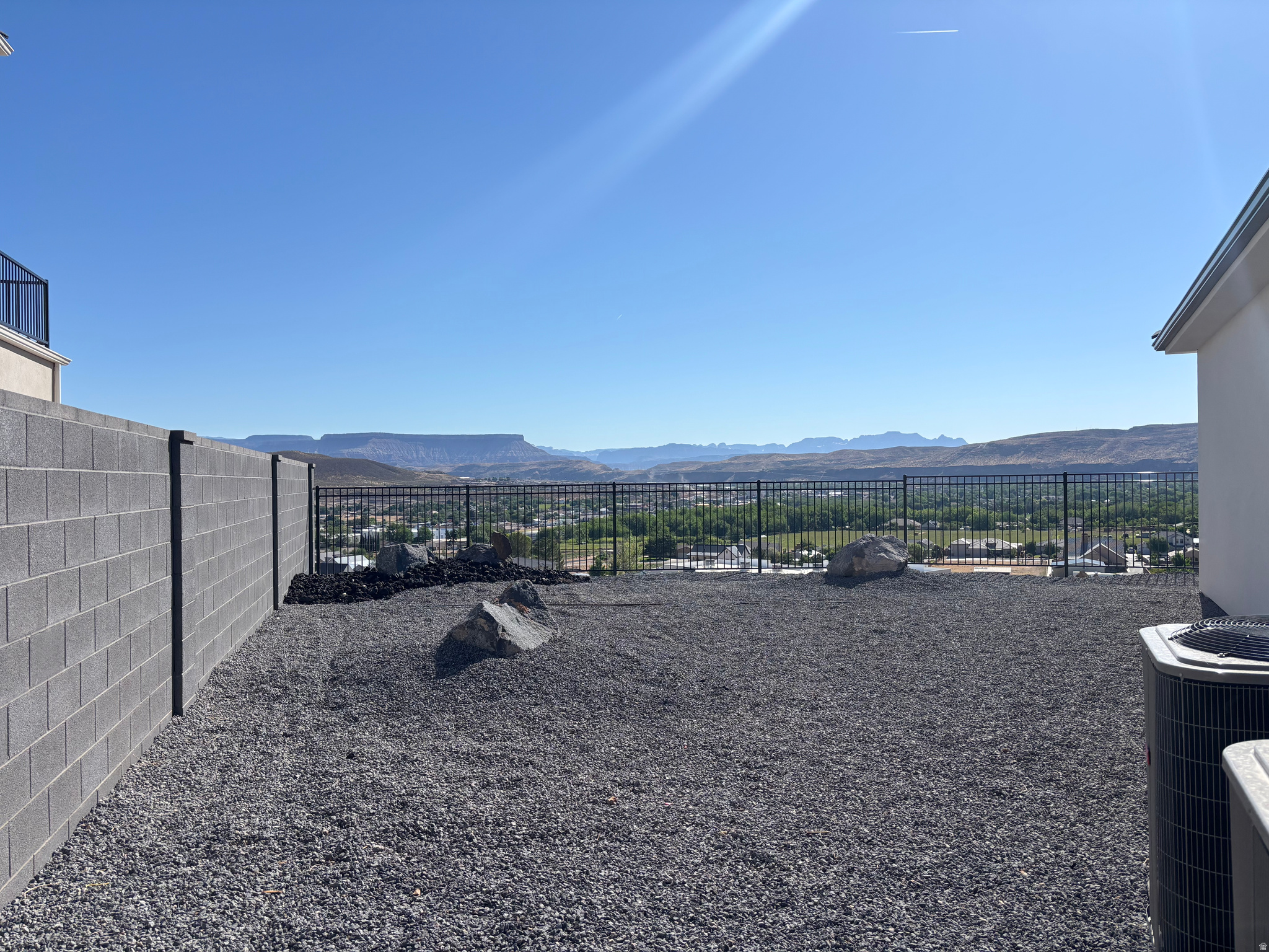 HURRICANE VIEWS - Residential