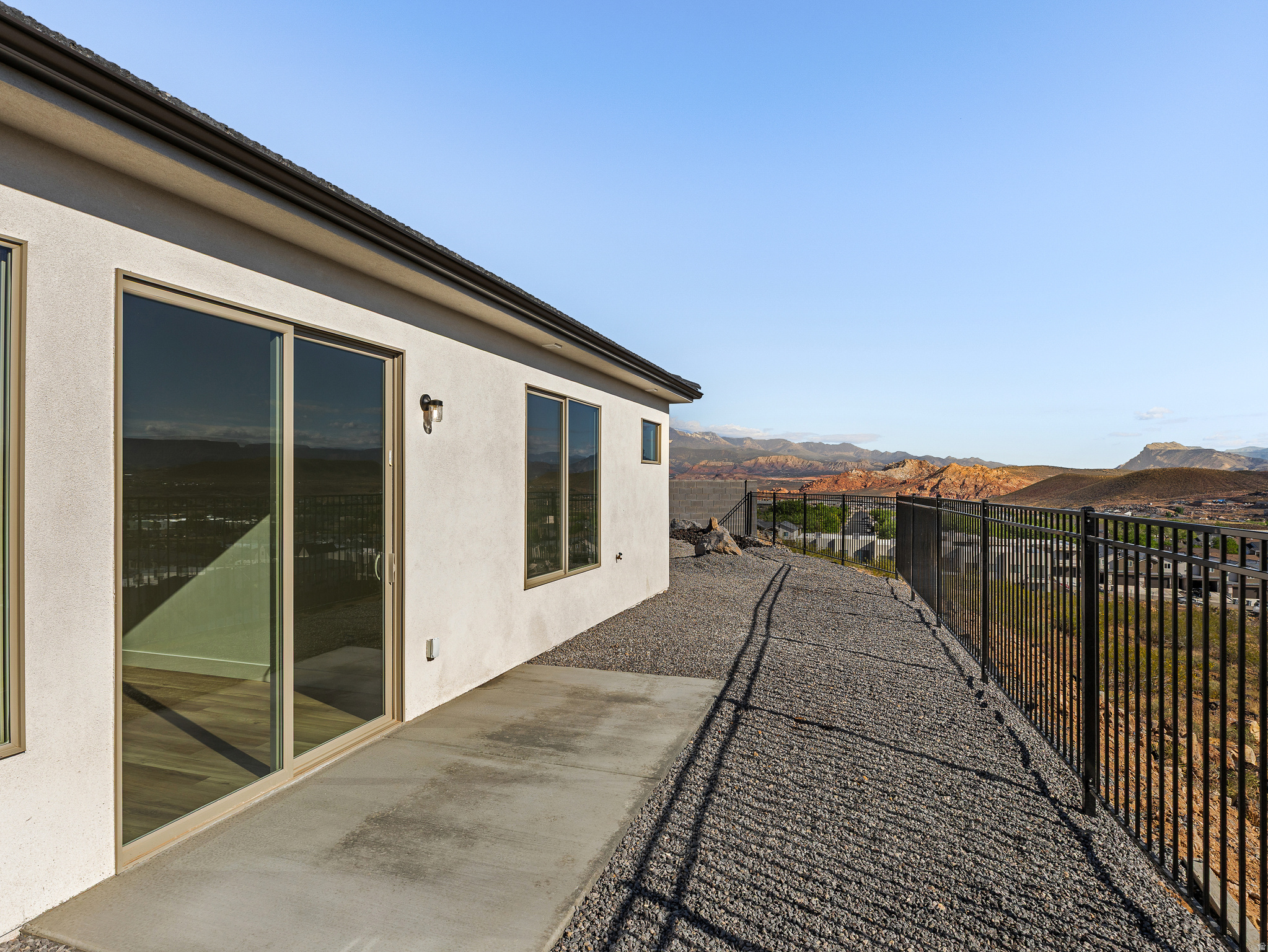 HURRICANE VIEWS - Residential