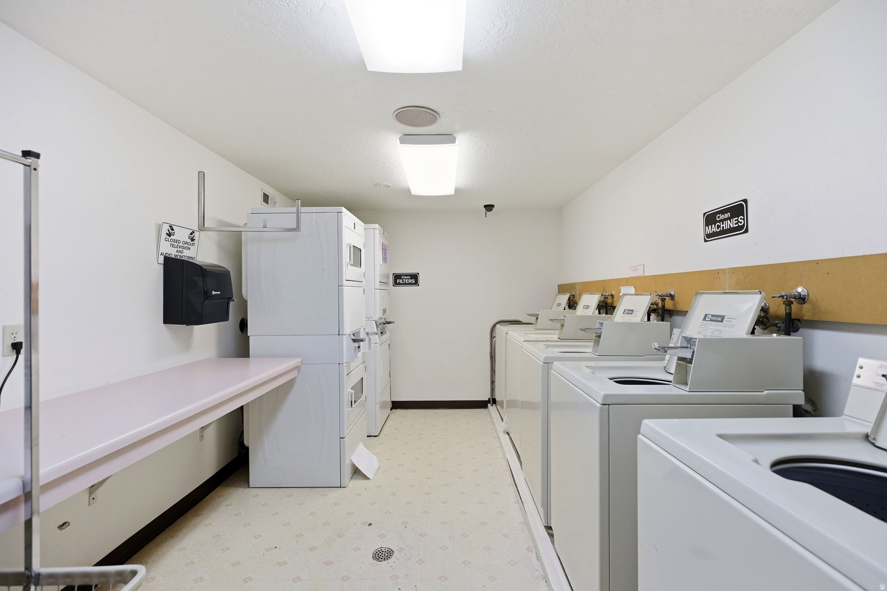 KINGS ROW EST 2 AMD - Residential