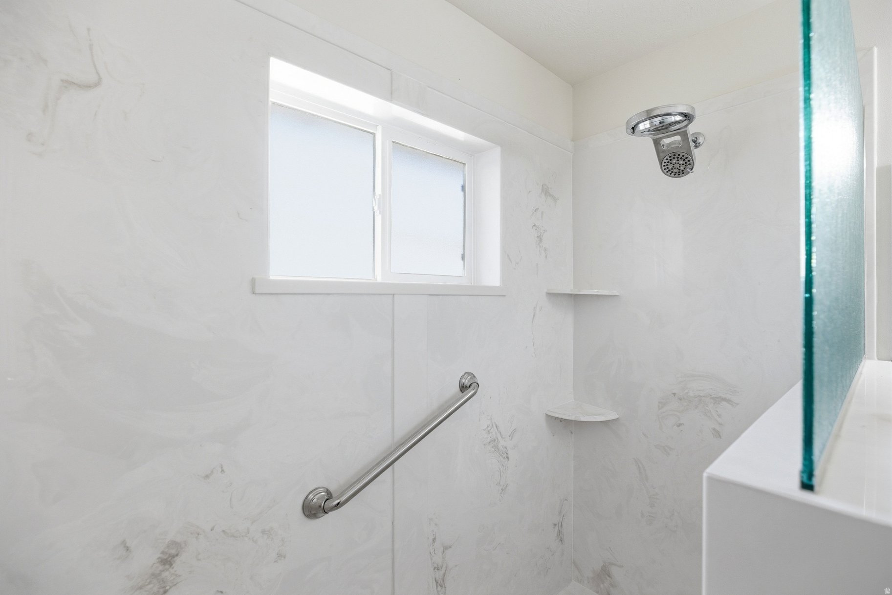 KINGS ROW EST 2 AMD - Residential