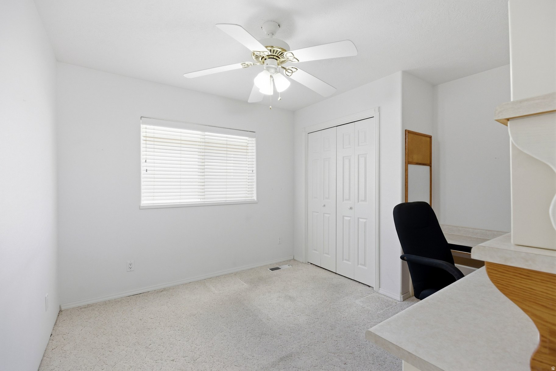 KINGS ROW EST 2 AMD - Residential