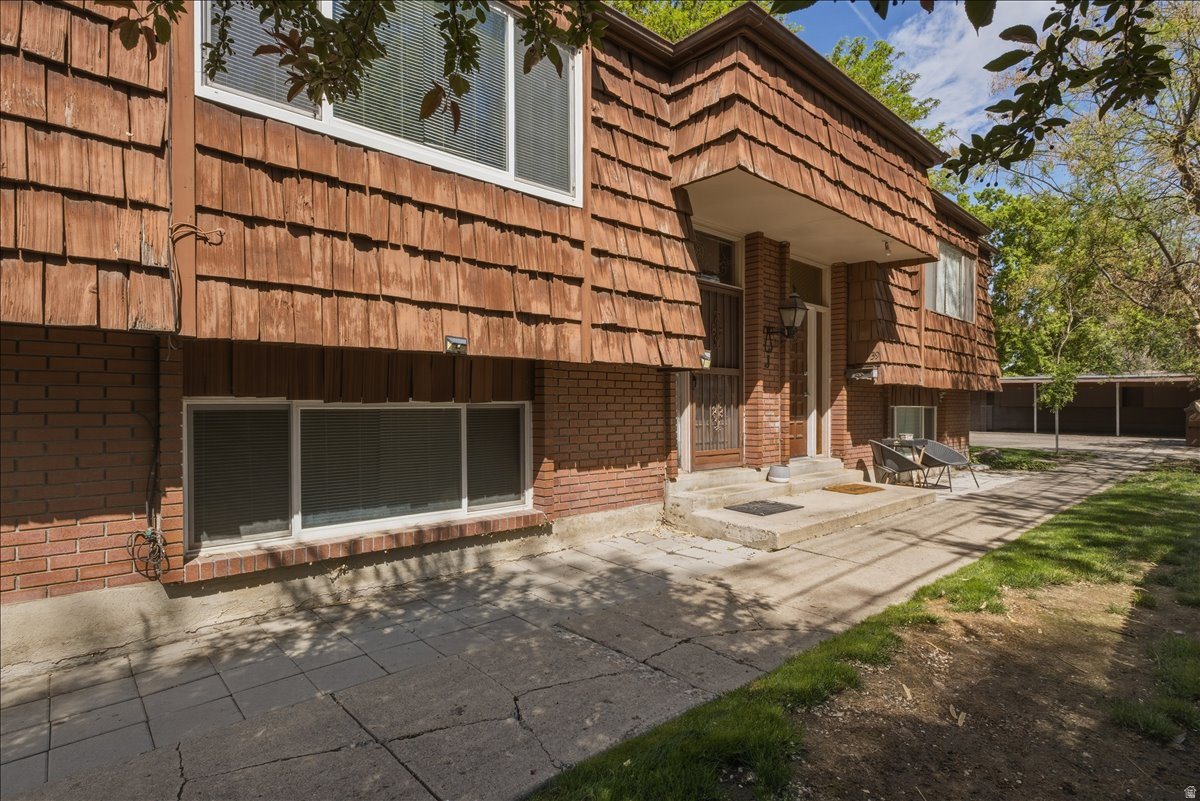 SILVER MAPLE - Residential