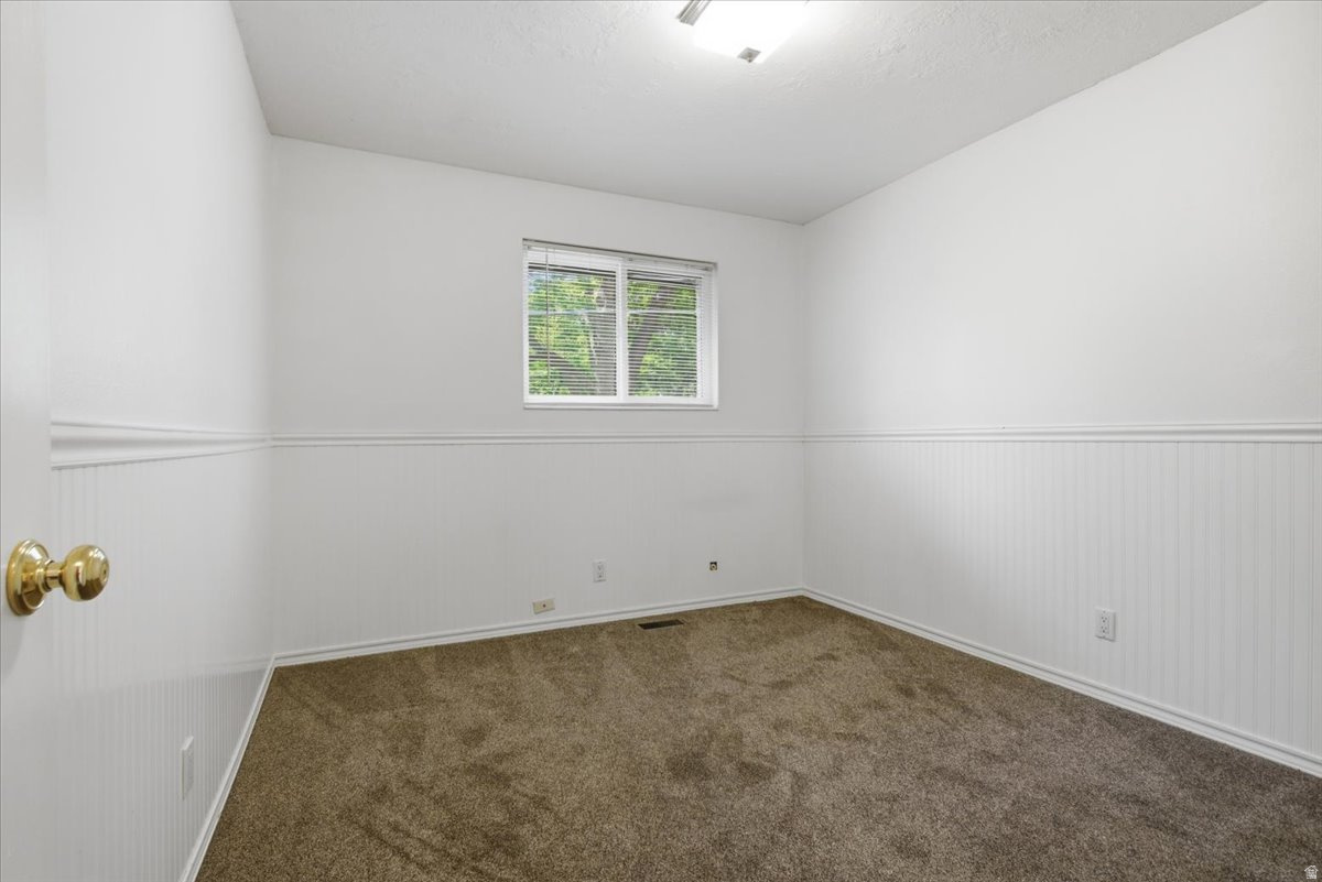 SILVER MAPLE - Residential