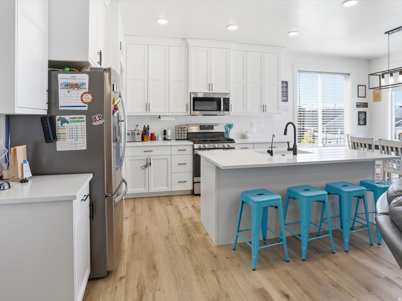 EASTVIEW LANDING - Residential